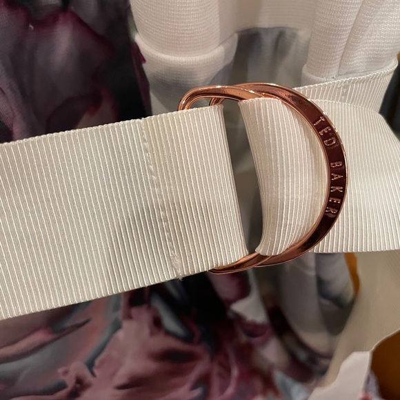 (Item no. 15) Floral Dress - Picture 2 of 4